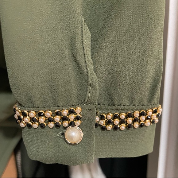 Brand NEW Mabeve Jo Italy Blouse - Picture 3 of 3